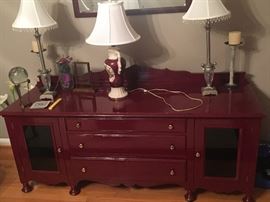 Credenza, lamps