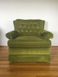 Green Cushioned Chair     https://ctbids.com/#!/description/share/32378