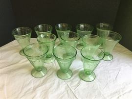 Depression Glass Green Serving Dishes https://ctbids.com/#!/description/share/32382