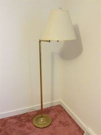 Floor Lamp  https://ctbids.com/#!/description/share/32426