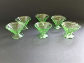Depression Glass: 6 Dessert Bowls https://ctbids.com/#!/description/share/32394