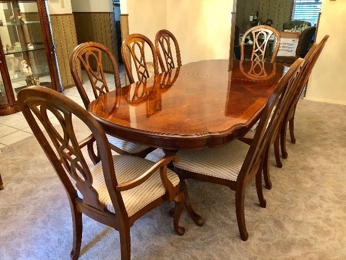 9 PIECE FORMAL DINING TABLE & CHAIRS