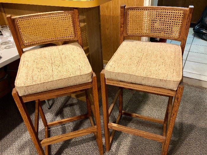 SET OF 2 BARSTOOLS