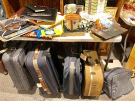 AIRLINE APPROVED LUGGAGE. PHOTO ALBUMS, DIGITAL BATHROOM SCALE