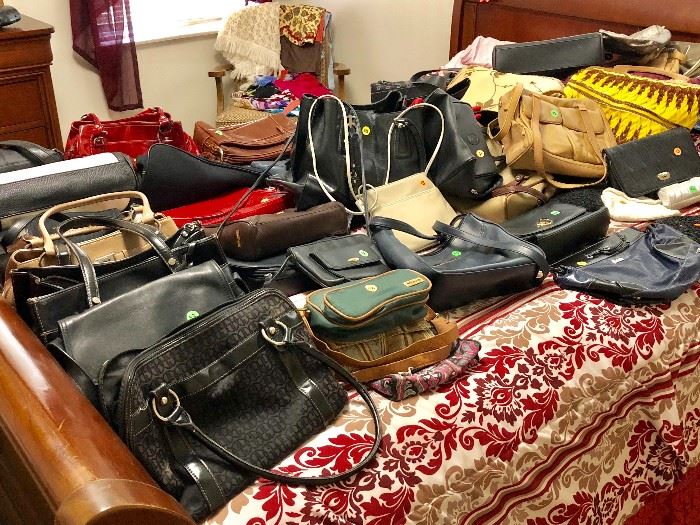 PURSES, HANDBAGS, CAMERA CASES, MEN'S TRAVEL KITS