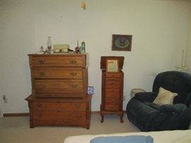 Now that is a chest on chest. Like costume jewelry?