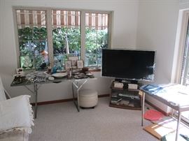 This is a boring picture.