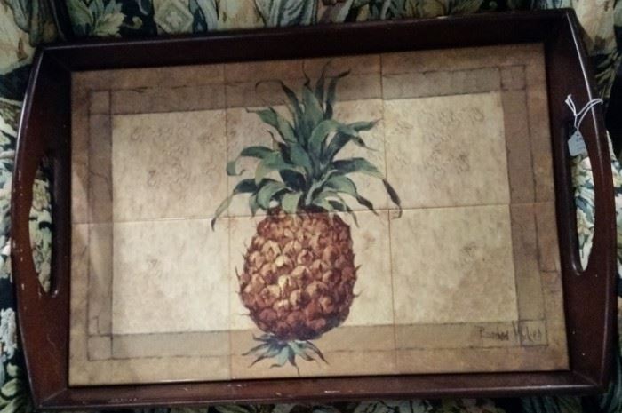 Wooden square tray with tiled pineapple design, great tray to serve at any occasion.