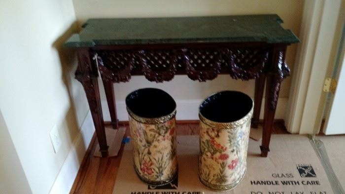 Nice console table with marble top and two matching wastebaskets