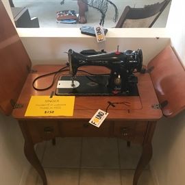 Singer Model 15 (in cabinet) Made in 1955