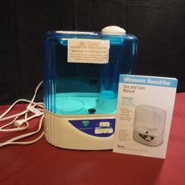Vicks UltraSonic Humidifier         http://www.ctonlineauctions.com/detail.asp?id=739835