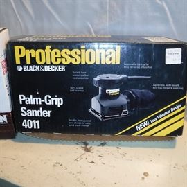 Black & Decker Palm Grip Sander  http://www.ctonlineauctions.com/detail.asp?id=739850