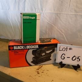 Black & Decker Sheet Finishing Sander     http://www.ctonlineauctions.com/detail.asp?id=739851