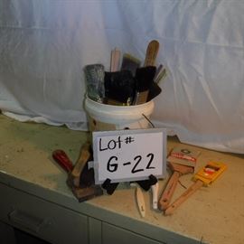 Pail of Paint brushes (2)       http://www.ctonlineauctions.com/detail.asp?id=739868