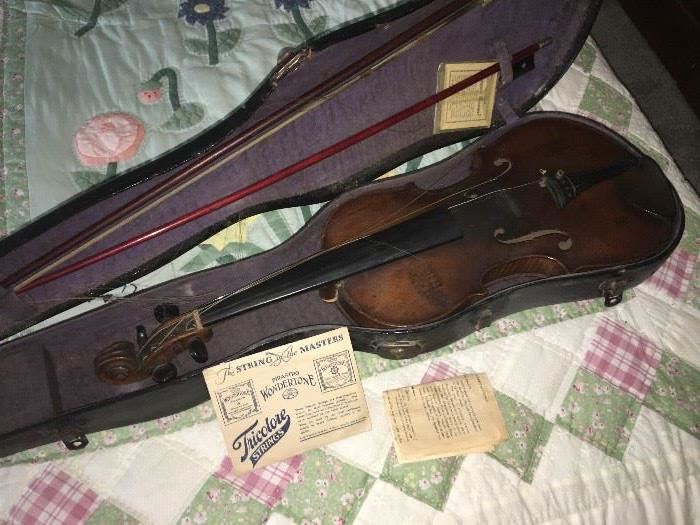 Violin + case
