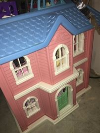 Large doll house (hours of fun!)
