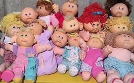 Vintage Cabbage Patch dolls