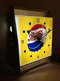 Vintage Light Up Pepsi Clock 