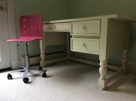 White Desk 