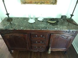 The marble top is quite nice!