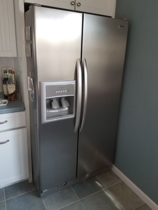 Kenmore refrigerator 36" wide x 70" tall