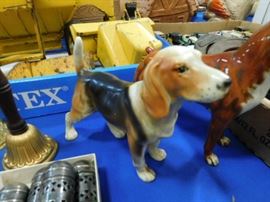 Beagle dog figurine