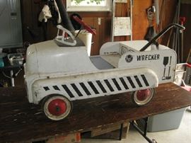 AMF wrecker pedal car