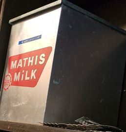 mathis milk delivery tin