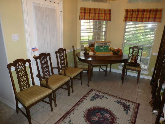 Dining/Breakfast Set - with a leaf and 6 chairs
