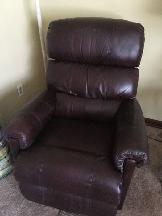 A nice leather recliner -- these retail for at least $700-800.