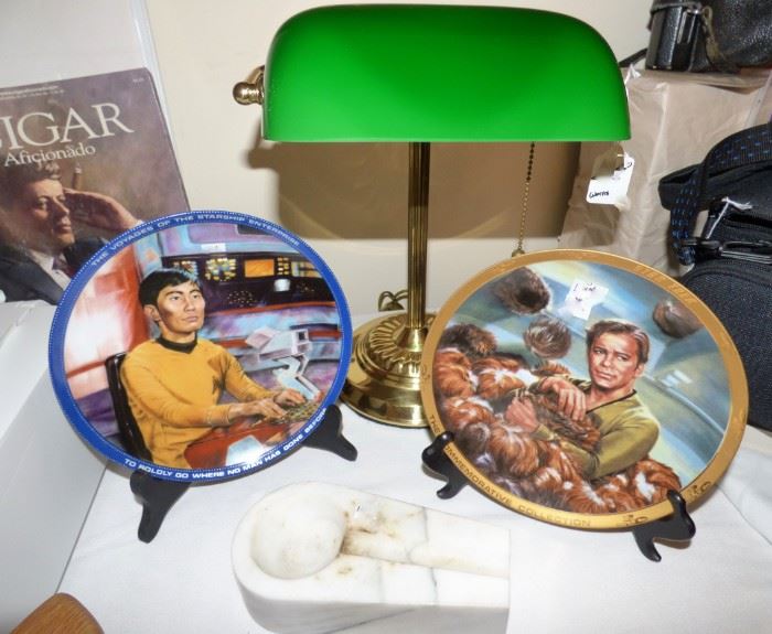 Star Trek Captain Kirk & Sulu collector plates