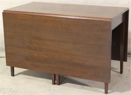 Drop side mahogany banquet table