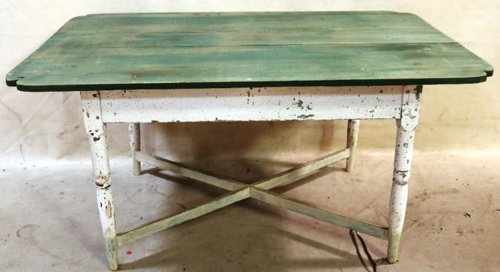 Painted scalloped farm table