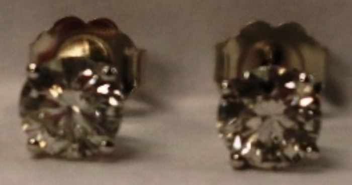 14KT white gold diamond earrings