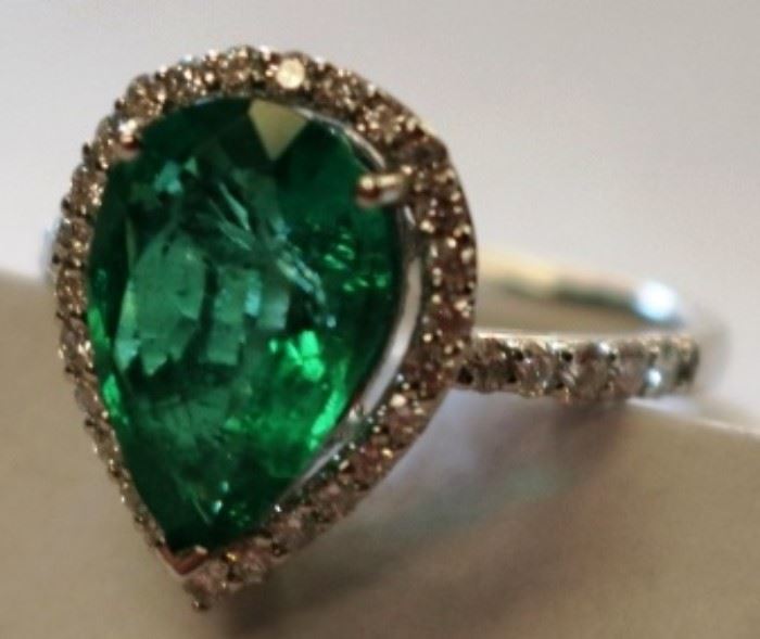 Platinum emerald & diamond ring