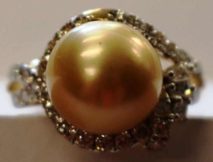18KT yellow gold south sea cultured Pearl and diamond ring