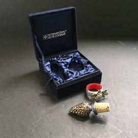 International Silver Co. Wine Stopper     https://ctbids.com/#!/description/share/32677