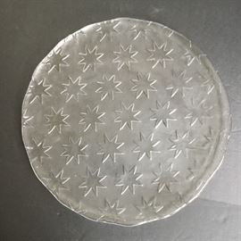 Glass Tray with 8-Point Star Design   https://ctbids.com/#!/description/share/32577