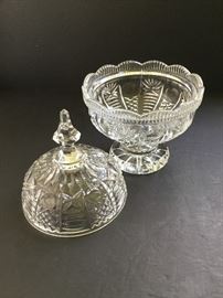 Glass Candy Dish with Lid           https://ctbids.com/#!/description/share/32591