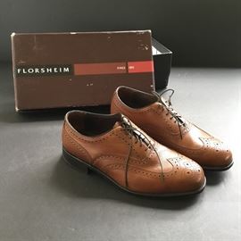 Leather Florsheim Shoes, Size 9 ½      https://ctbids.com/#!/description/share/33108