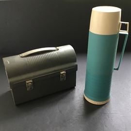 Metal Vintage Lunch Box & Thermos
https://ctbids.com/#!/description/share/33141