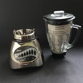 Oster 12 Speed Blender   https://ctbids.com/#!/description/share/33160