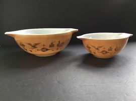 2 Pyrex Ovenware Bowls         https://ctbids.com/#!/description/share/33125