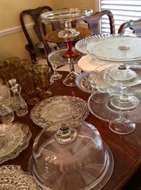 Cake stands and plates