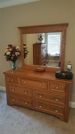 Pennsylvania House Mirror Dresser