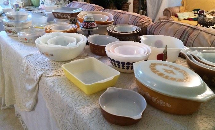 Large Pyrex Mixing Bowl and Casserole Collection