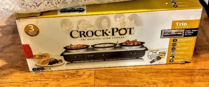 Large crock pot heating unit in the box