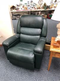 This chair would be perfect for a man-cave or someone off to college.  Perfect recliner for watching DA BEARS or DA BULLS.  