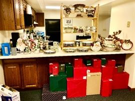 This shelf has all Fitz & Floyd Holiday items - they are super nice.