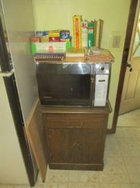 Microwave oven and wood stand